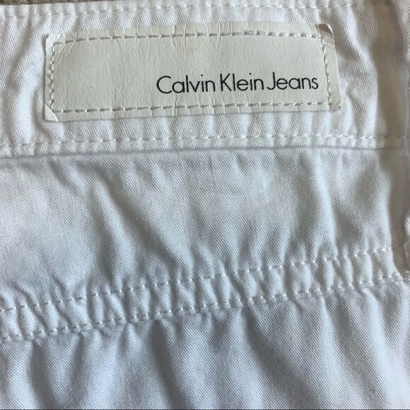 Calvin Klein jeans white cotton cargo shorts Sz 14 - Picture 3 of 9